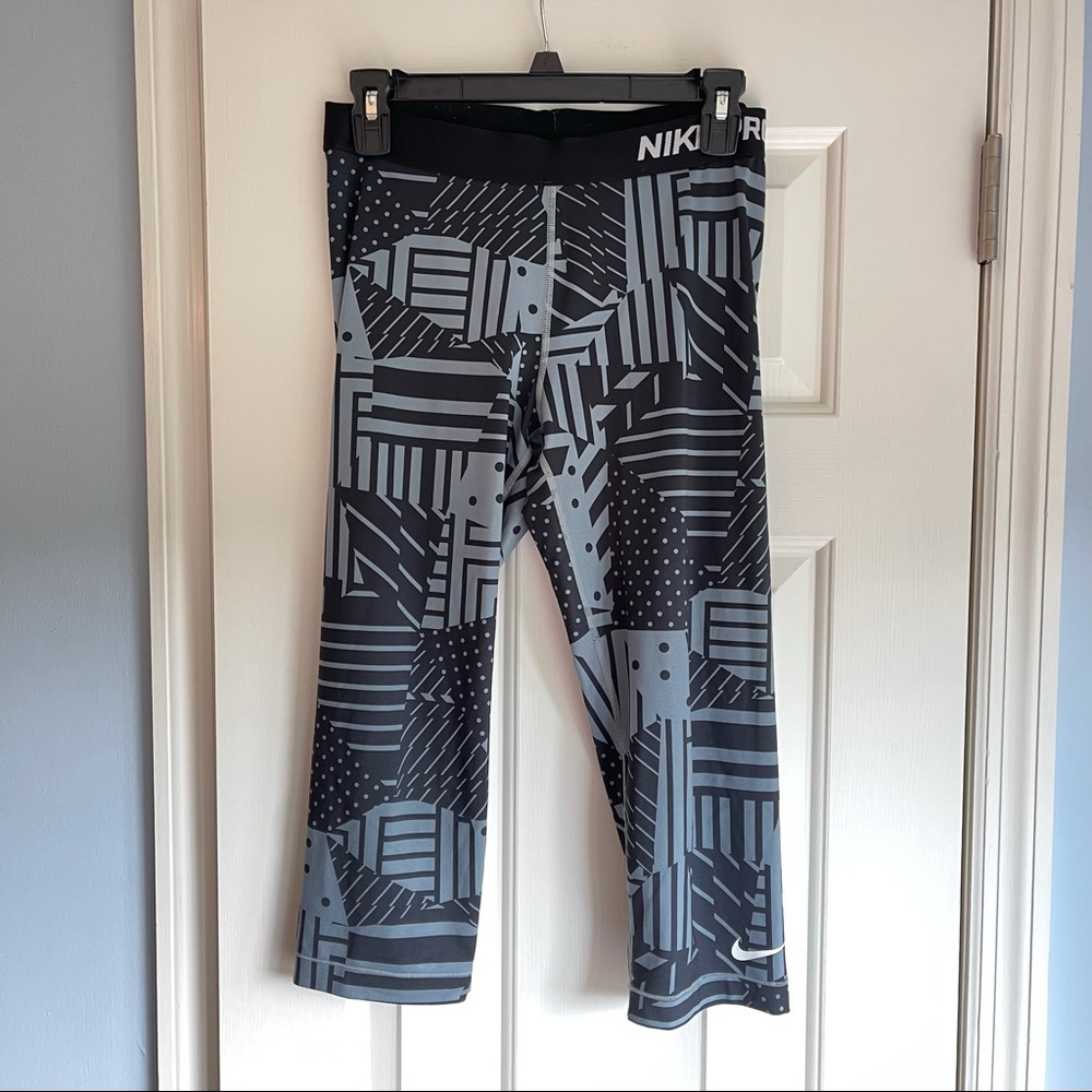 Nike Pro leggings